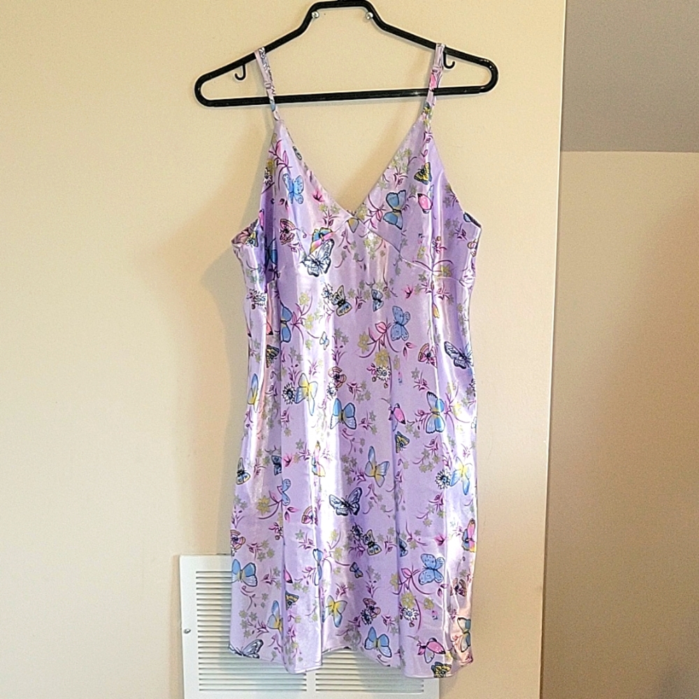Vintage Butterfly Print Chemise